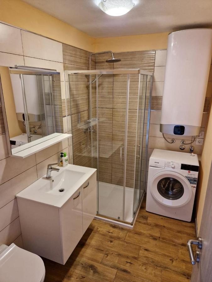 Lavanda Apartman 1 茨雷斯 外观 照片